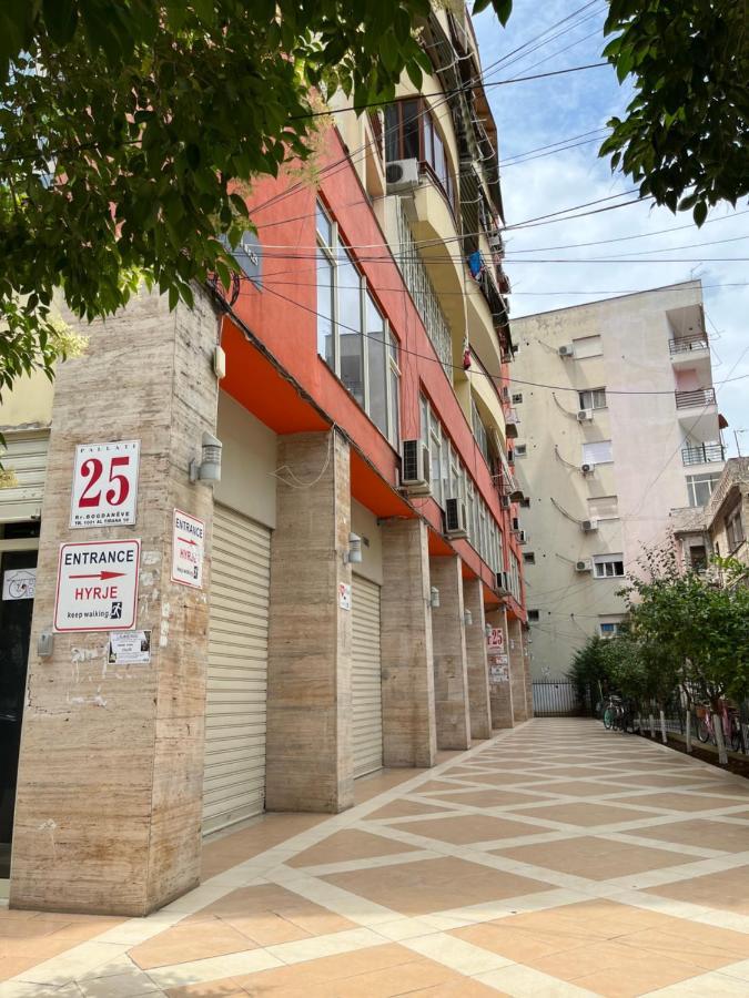 City Center Apartment 1 Тирана Екстериор снимка